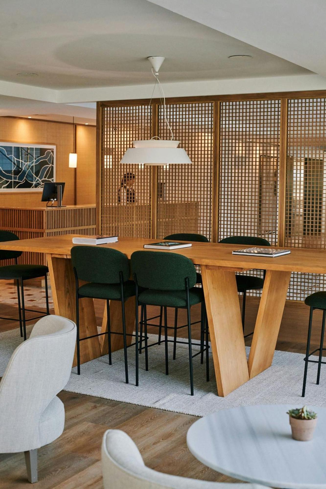 Hotel Ac Mar Airport By Marriott
